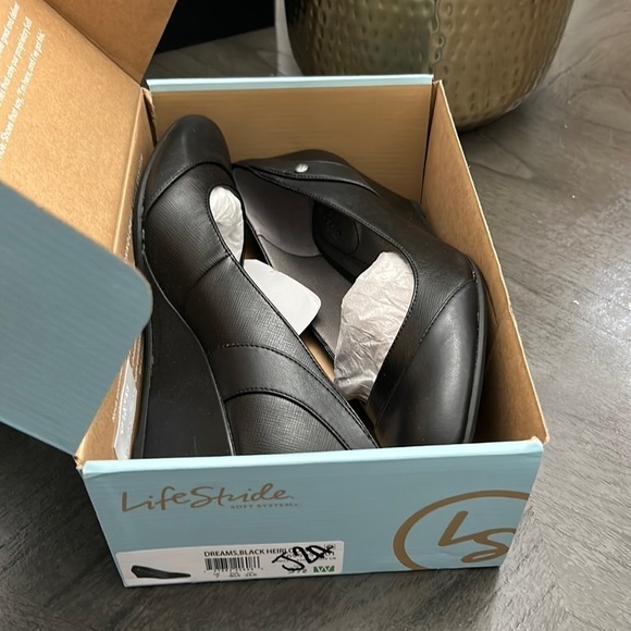 LifeStride Dreams Women's Dress Wedges (WIDE) - Picture 2 of 13